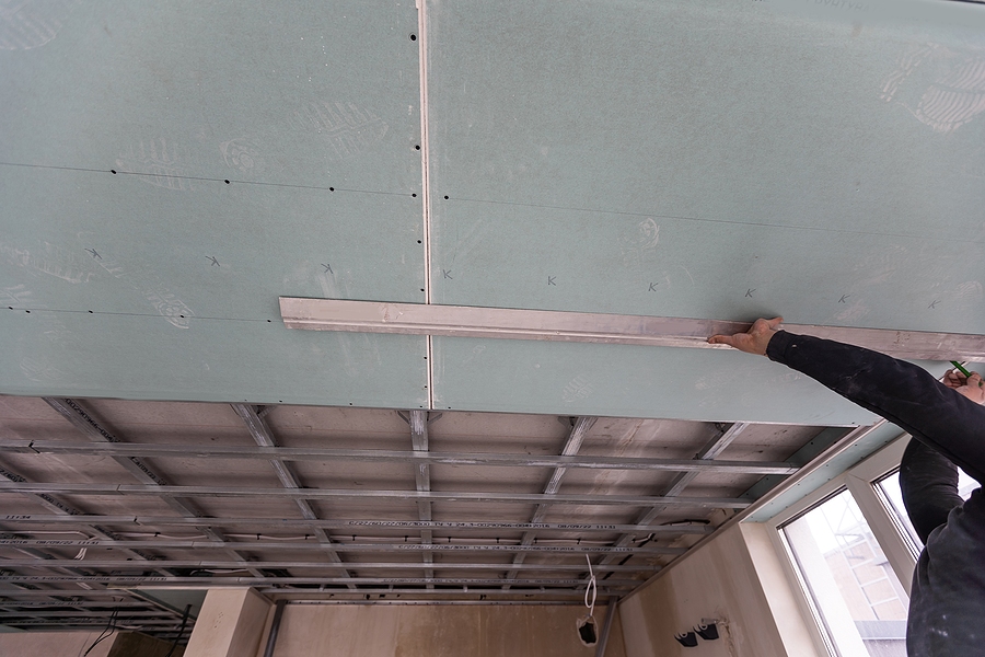 Should You Repair a Roof Leak or Replace the Entire Roof?